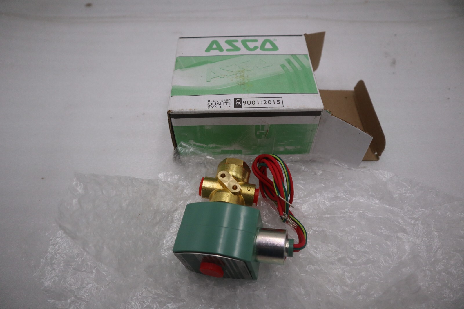 Used ASCO 8320G174 solenoid valve, 1/4", NEW WITH BOX STOCK G563