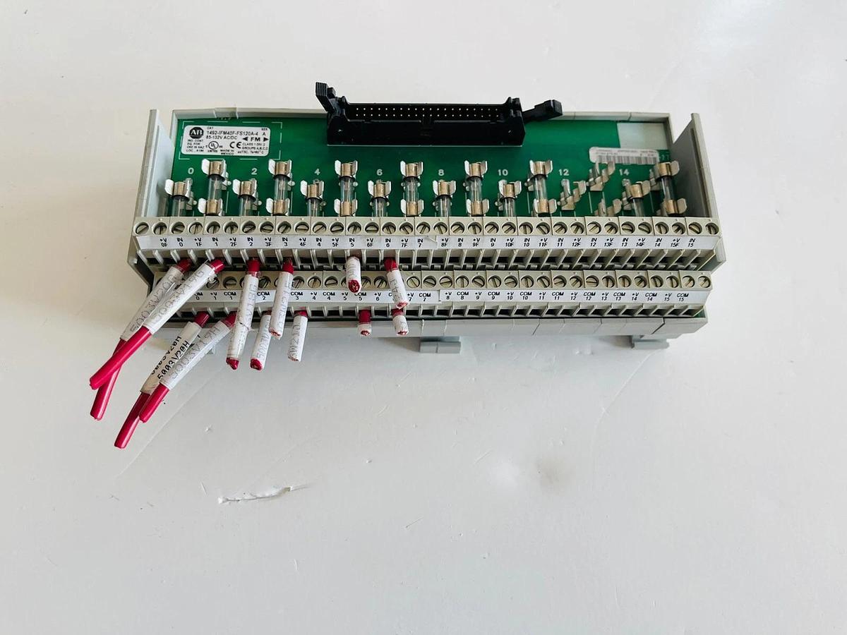 Used ALLEN BRADLEY 1492-IFM40F-FS120A-4 40-POINT ISOLATED FUSIBLE DIGITAL IFM -#K-510