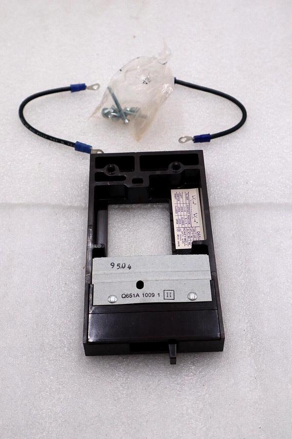 HONEYWELL Q651A-1009-1H MULTI SWITCHING SUBBASE 3 POSITION SWITCH #L-795