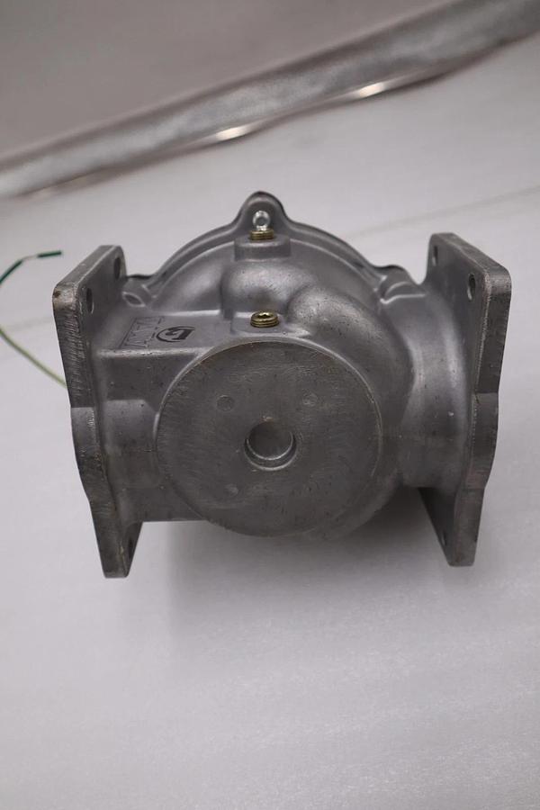 Asco RedHat 8214280 24 DC High-Flow Fuel Gas Shut Off Solenoid Valve STOCK H1581