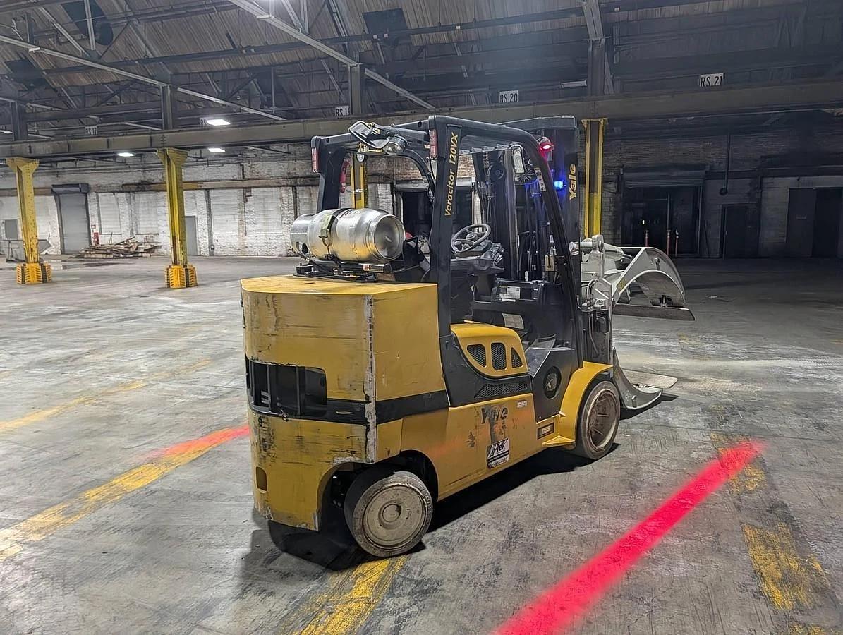 Used 12,000 POUND YALE GLC120VX FORKLIFT TRUCK WITH 84" CASCADE CLAMP 4,500 HOURS