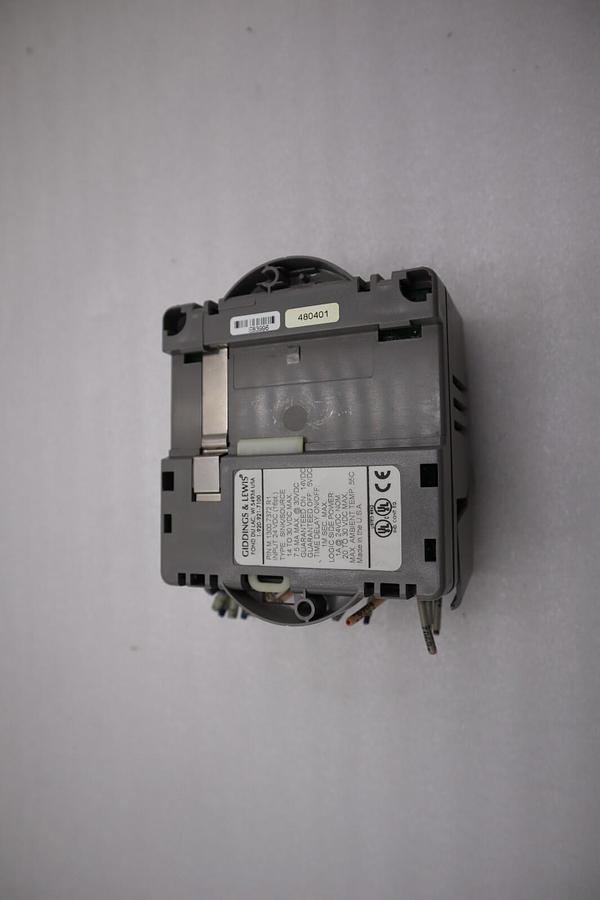 Used Giddings & Lewis M.1300.7372 R1 Input Module 24VDC SINK/SOURCE STOCK 5167A