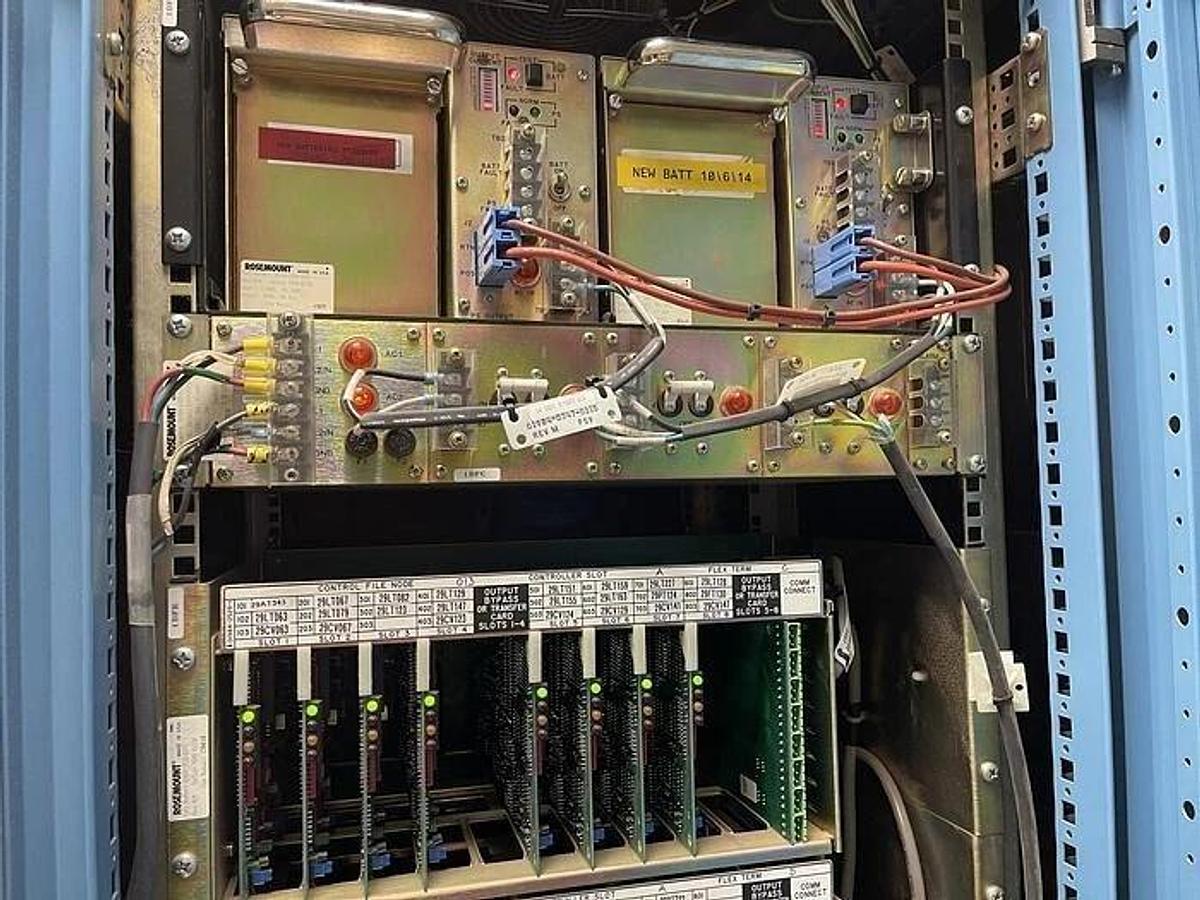 Used ROSEMOUNT SYSTEM 3 DCS SYSTEM MODEL 6000 STOCK 904003