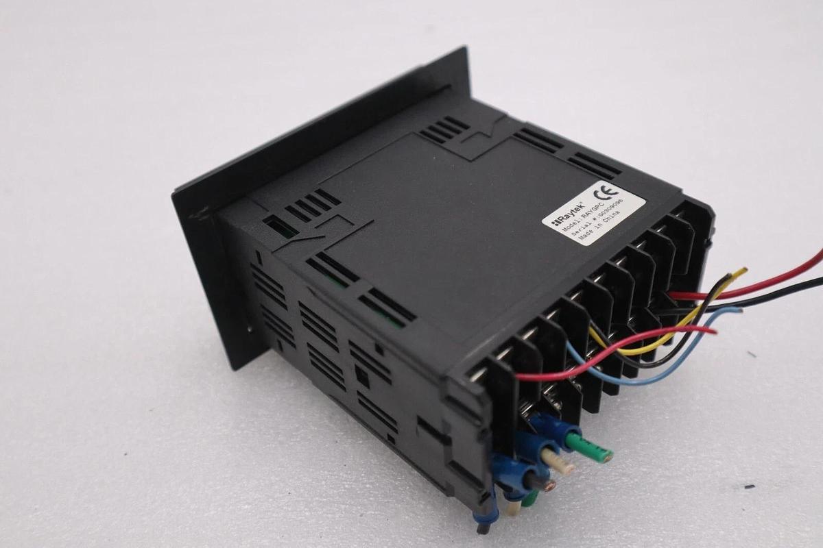 Used Raytek RAYGPC temperature sensor controller Thermalert GP STOCK K-401-D