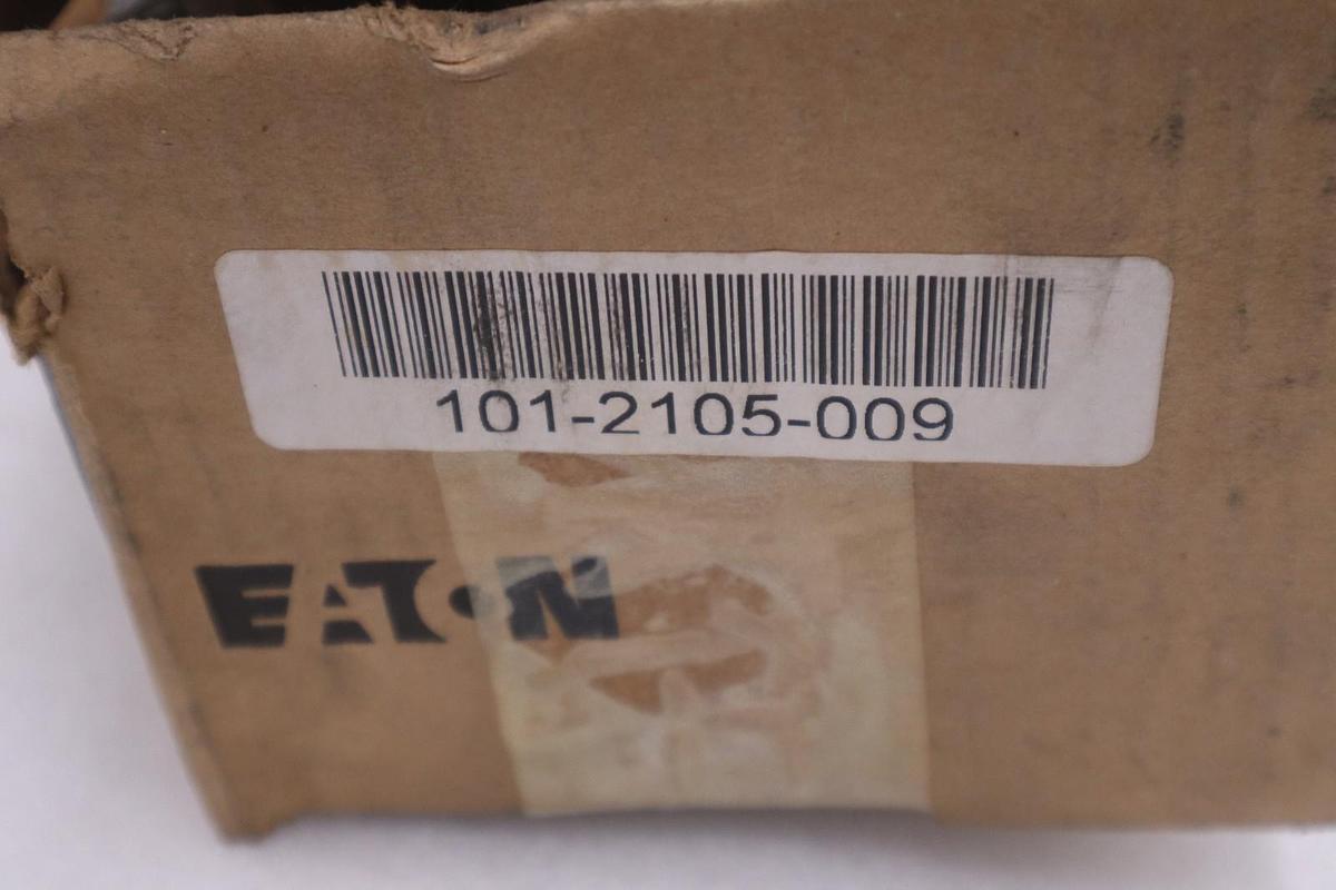 Used NEW OEM Char-Lynn 101-2105-009 / Eaton 101-2105-009 HYDRAULIC Motor STOCK GF-562