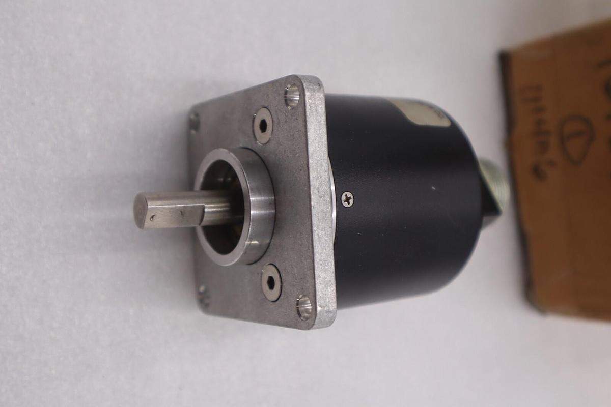 Used ACCU-CODER 1082950 Part No. 7251-S-S-4096-Q-PU-5-F-N-EY-N-N New Open Box #K-2163
