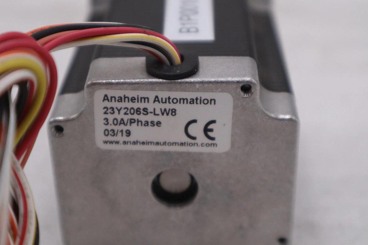 NEW OPEN BOX Anaheim Automation 23Y206S-LW8 Stepper Motors STK 3275A
