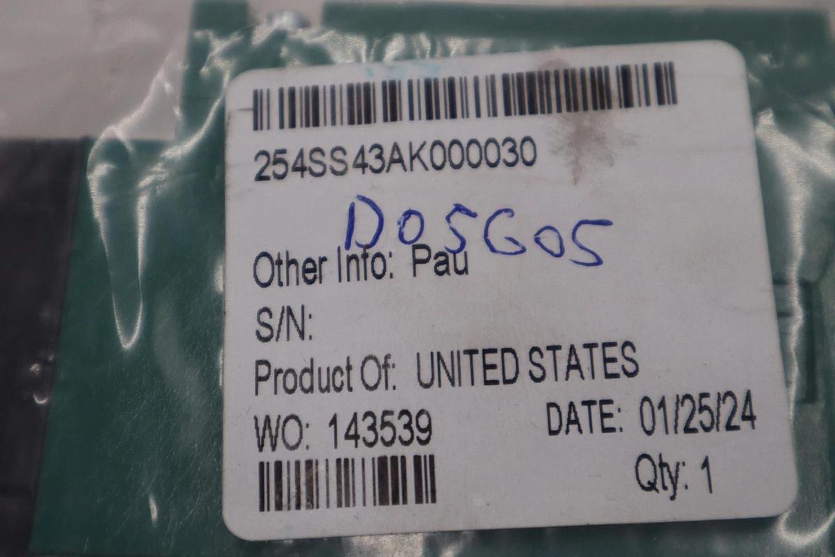 Used NEW Numatics 254SS43AK000030 Pneumatic Solenoid Valve STOCK H1476