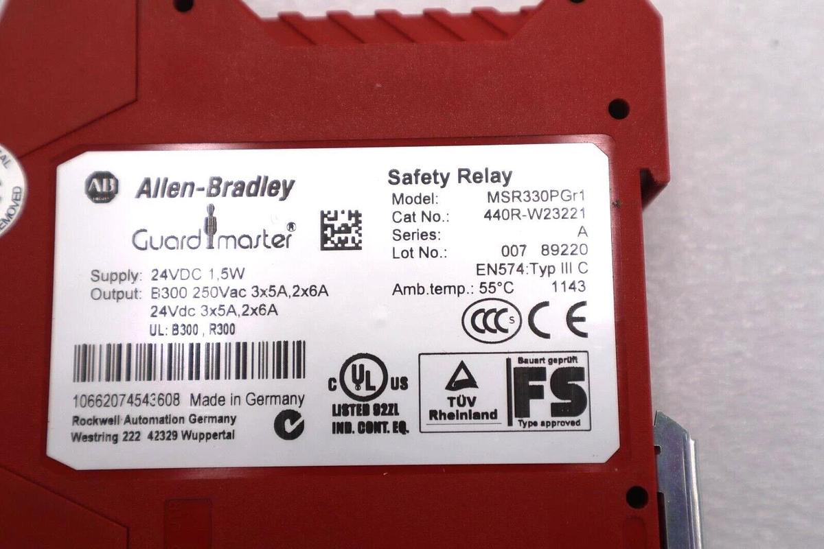 Used ALLEN BRADLEY 440R-W23221 /A SAFTEY RELAY GUARD MASTER MSR330PGR1 #K-1612