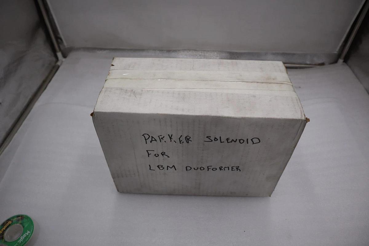 Used Parker H4119BGA53A Pneumatic Valve 150 PSI 120V - STOCK GF69