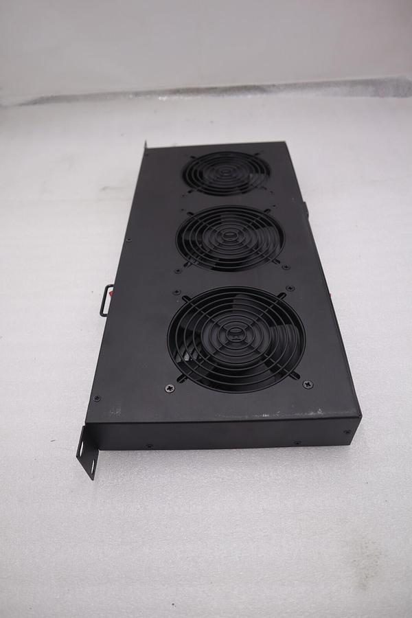Used Orion Fans OA109AP-11-1TB Cooling Fan 104 CFM 3000 RPM STOCK 2466C