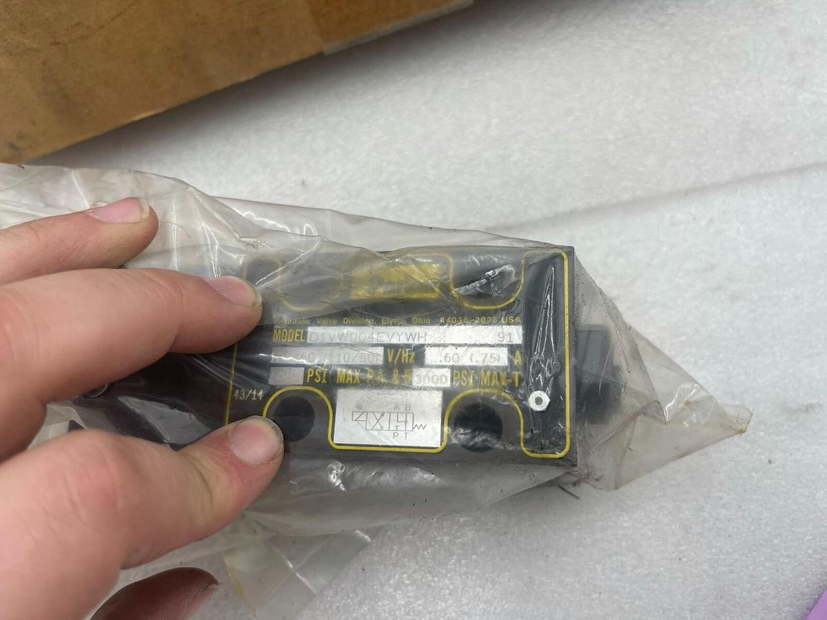 Used PARKER D1VW004EVYWH / D1VW004EVYWH (NEW) STOCK 3916