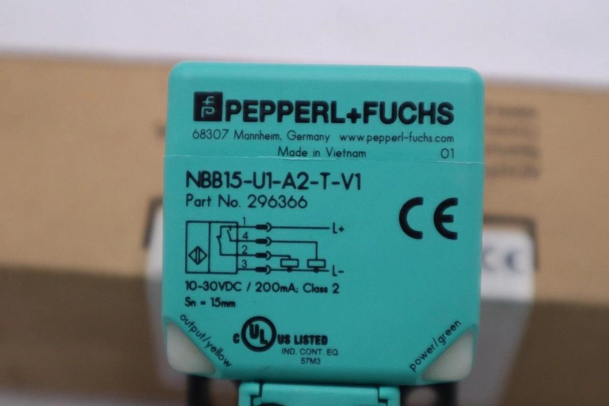 Used NEW PEPPERL FUCHS NBB15-U1-A2-T-V1 PROXIMITY SENSOR STOCK H677A