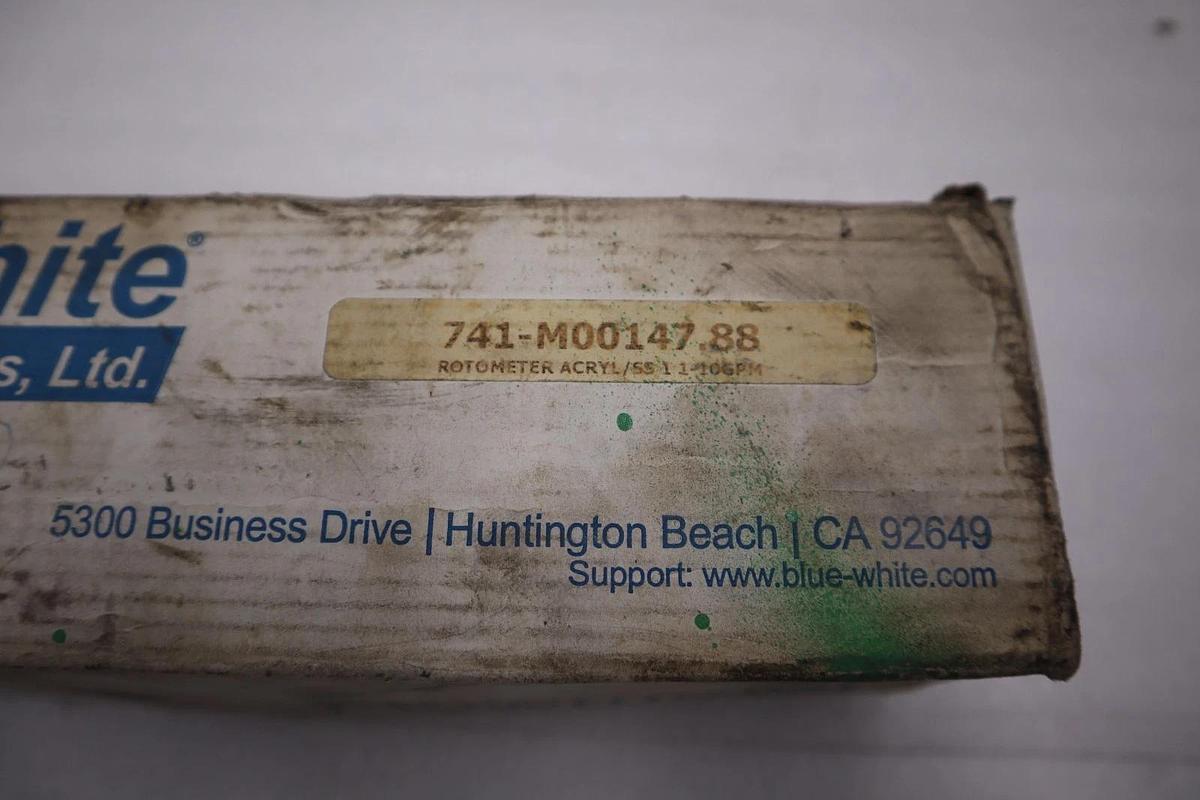 NEW OPEN BOX Blue White Industries F-40750LN-16 1" Flow Meter STK 5711CC