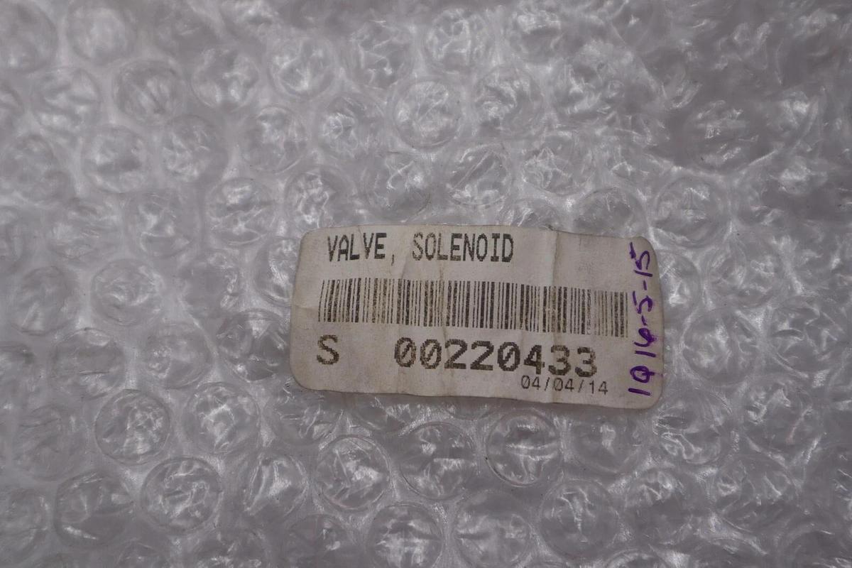 Used Magnetic Electric VALVE SOLENOID 1Q16-5-15 STOCK #K-1790