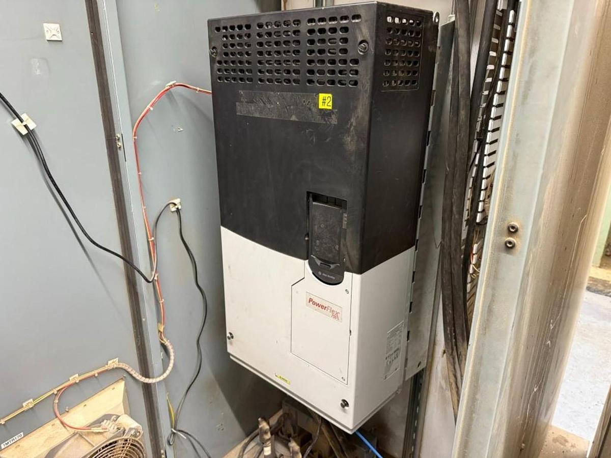 Used 200 HP ALLEN BRADLEY POWERFLEX 755 DRIVE CAT. 20G1ANE192JN0NNNNN 600V