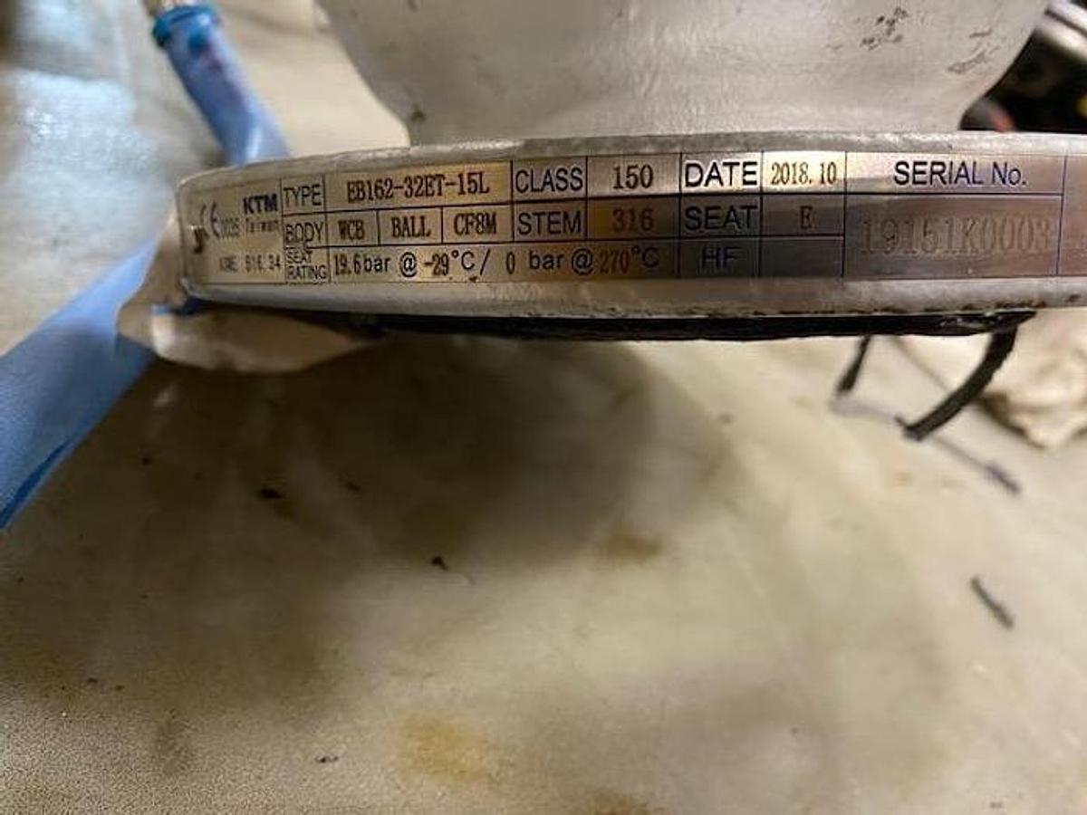 Used EMERSON FIELDQ TYPE OSO6OOO-004STACW ACTUATOR WITH 3" BALL VALVE