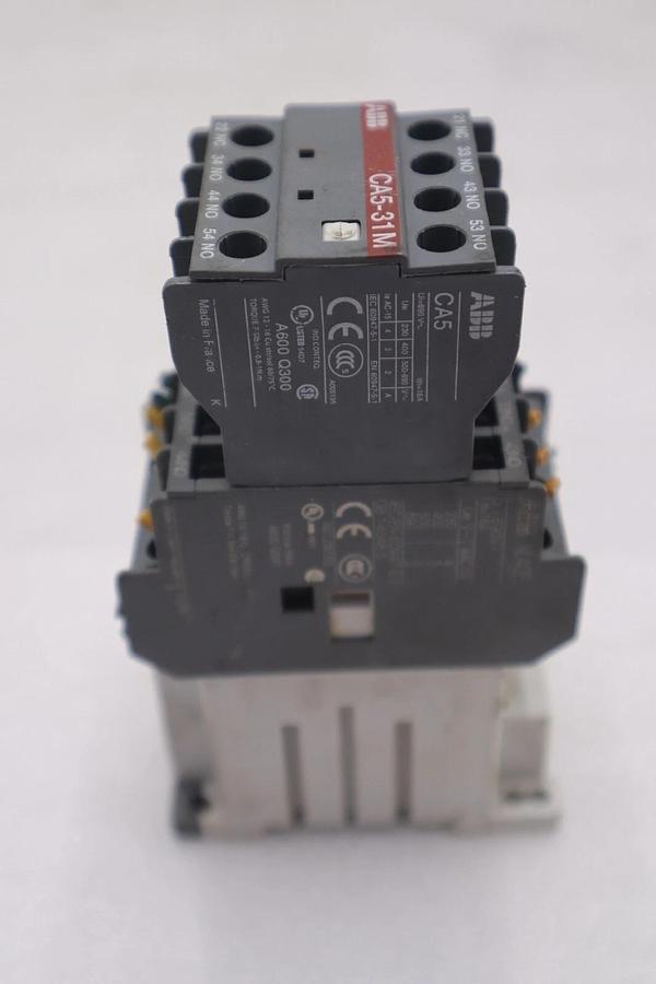 Used ABB CA5 Auxiliary Contact Block A600-Q300 AWG 12-16 CU Used #3592