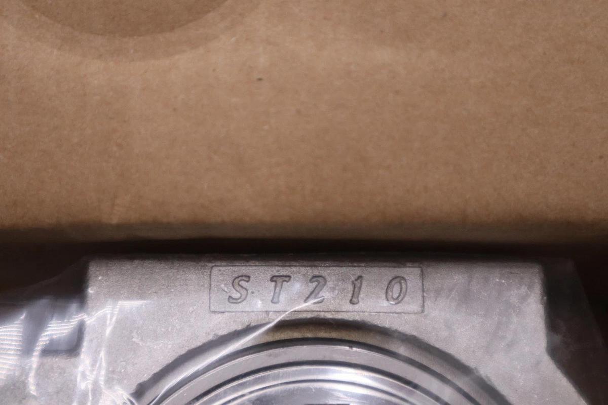 Used IPTCI Bearing SUCST 210 32  Stainless  Steel Take Up Unit - STOCK GF671