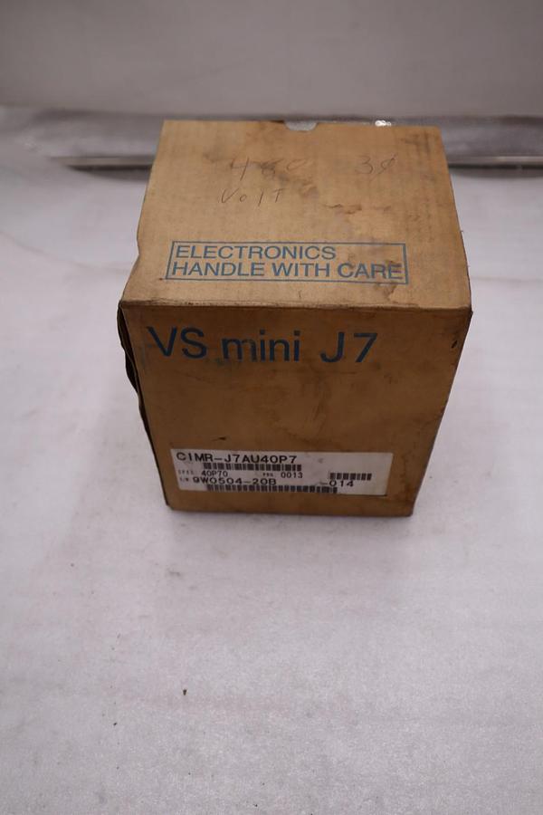Used NEW OPEN BOX YASKAWA DRIVE CIMR-J7AU40P7 STOCK K-4065
