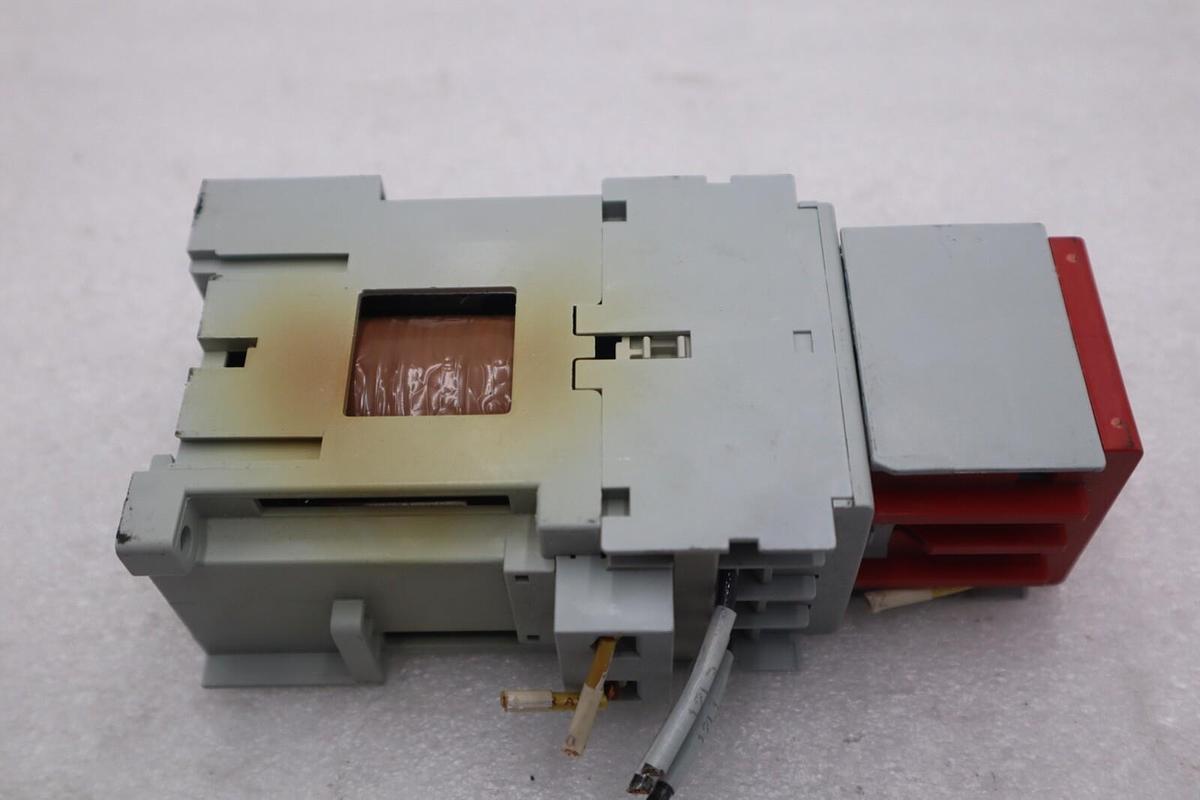 Used Allen-Bradley 100-C09D*10 SERIES A Control Relay 100S-F Series B #B-1321