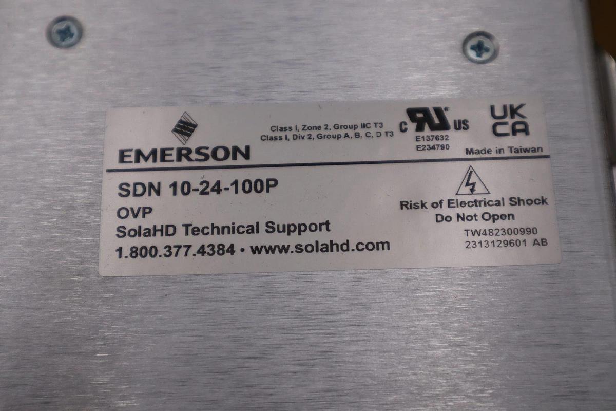 NEW OPEN BOX EMERSON SDN 10-24-100P POWER SUPPLY STK GF97