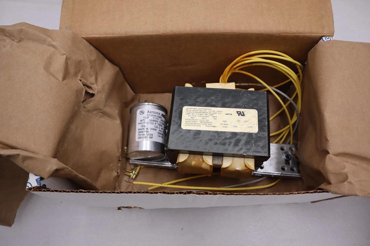 HOLOPHANE RBK175MH48B / RBK175MH48B NEW IN BOX STOCK H732