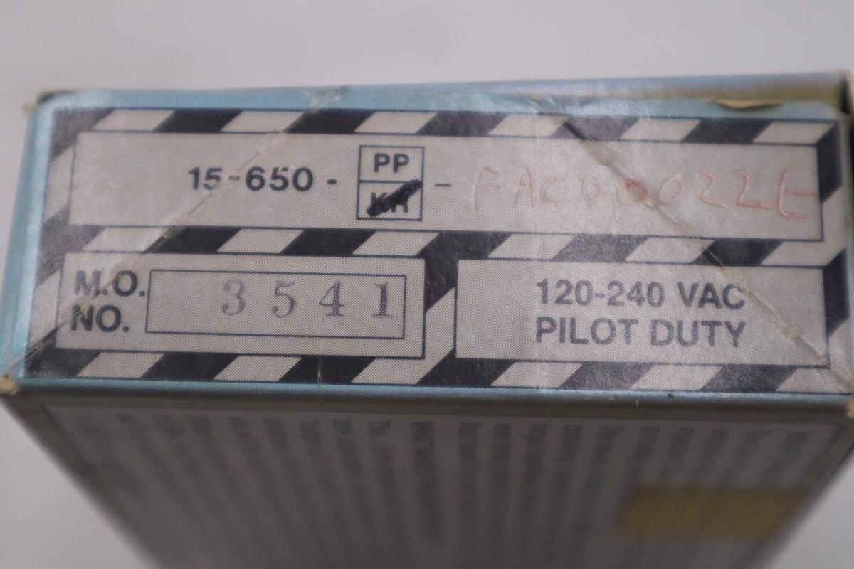 COMPAC ENGINEERING Series 15-650 Float Switch - NEW IN BOX - STOCK 869B