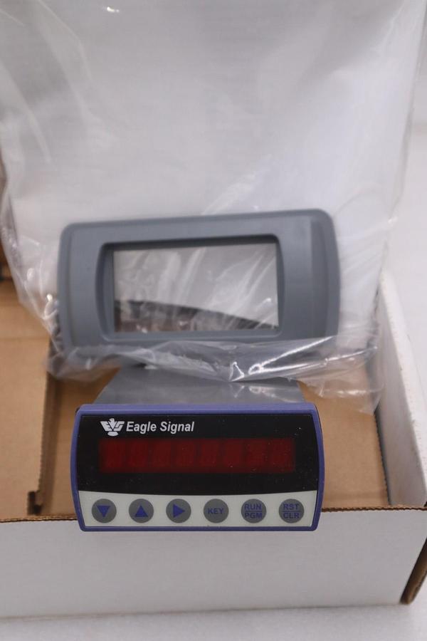 Used DANAHER CONTROLS  EAGLE SIGNAL CM130131210 DIGITAL OUTPUT (NEW IN BOX) #SGF-150
