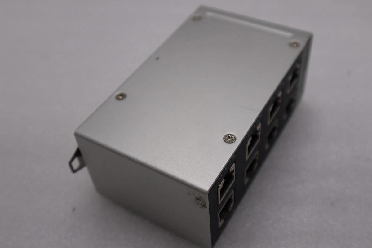 Used PHOENIX CONTACT FL SWITCH SFN 8TX ETHERNET SWITCH 2891929 STK K-402-D