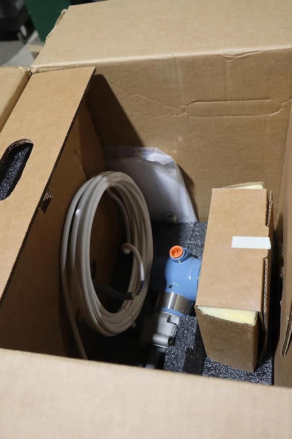 Used Rosemount 1199RDF25ARFW41CAA5 Pressure Transmitter NEW IN BOX STOCK GF-278