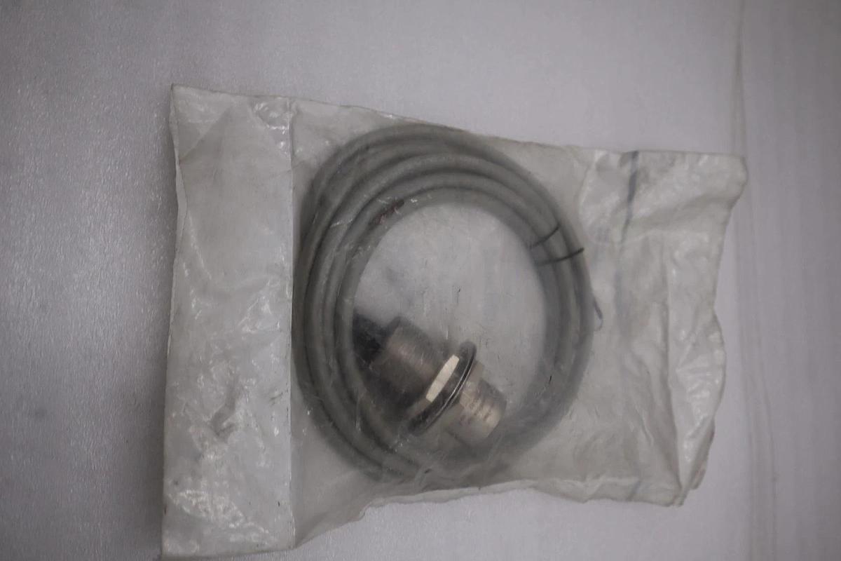 Used NEW For Allen Bradley 871TM-DH15NE30-A2 Proximity Switch sensor AB STK L192CC