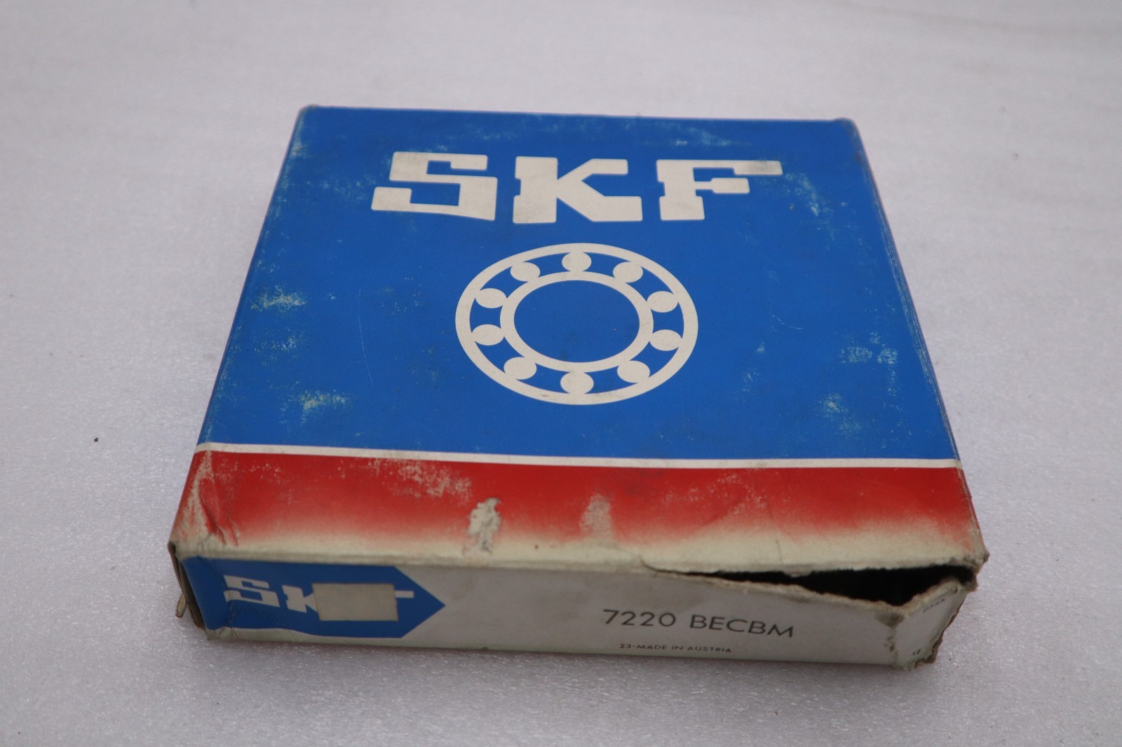 Used SKF EXPLORER 7220BECBM/ 7220 BECBM Angular Contact Ball Bearing - STOCK 1560CC