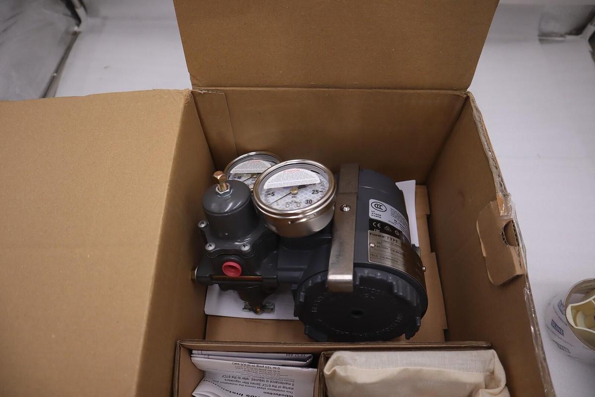 Used ROSEMOUNT FISHER TRANSDUCER 3311DS1J1B1F1  W/ FISHER 67CFR NEW  STOCK G142A