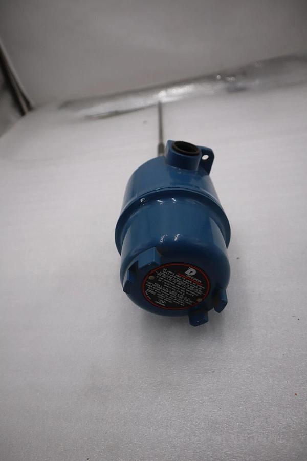 Used Metek Drexelbrook 402-3000 700-0206-101 Level Transmitter Sening Element #5504