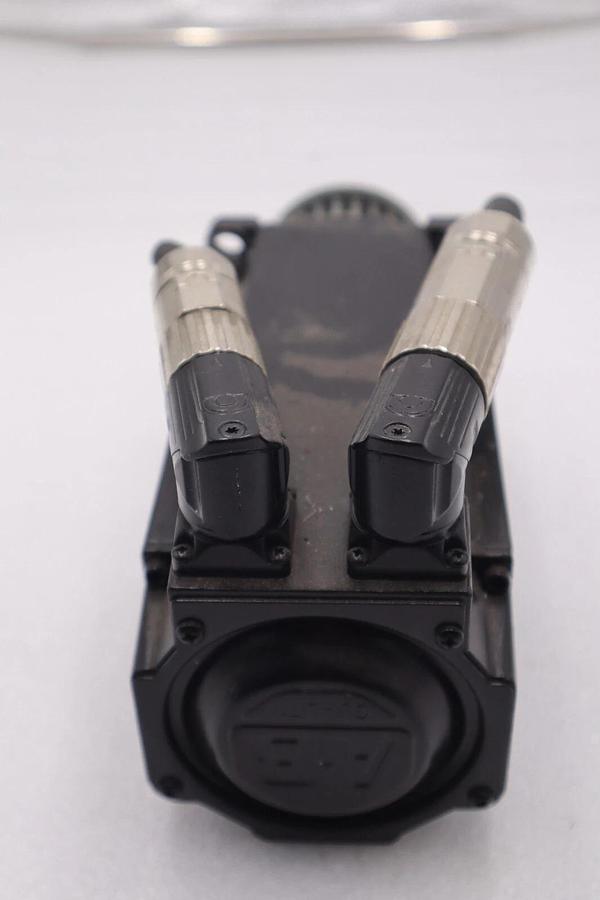 Used ALLEN-BRADLEY MPM-A1153F-SJ72AA SERIES A INVERTER DUTY SERVO MOTOR STOCK #2787