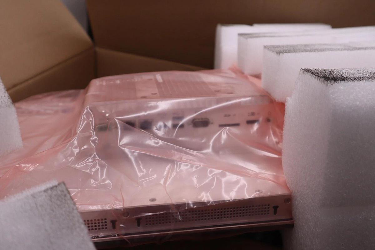 Allen-Bradley Versaview 5200 21.5" Multi-Touch 6200-22WA / 6200T-22WA NEW #1701B