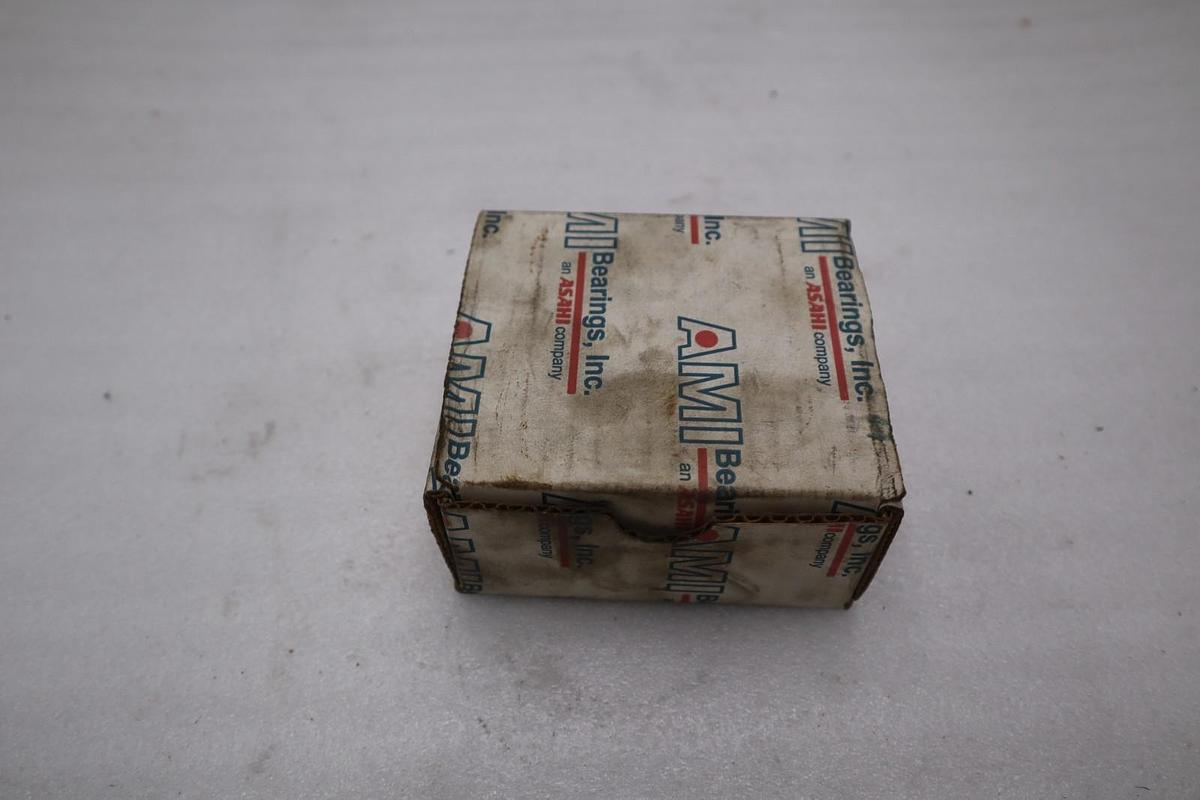 Used NEW OPEN BOX AMI BEARINGS UCF201-8 / UCF2018 STK K3239CC