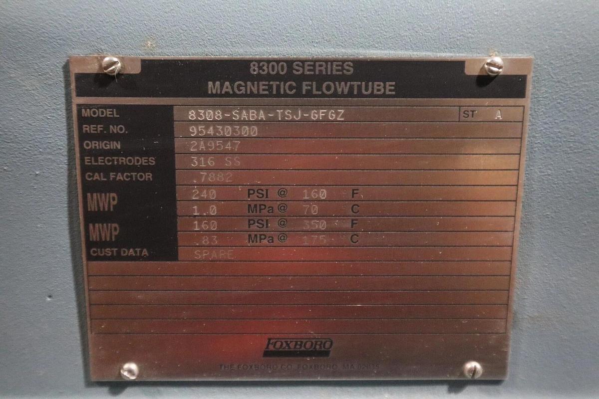 Used NEW FOXBORO 8300 SERIES MAGNETIC FLOWTUBE 8308-SABA-TSJ-GFGZ ST A STOCK W-34