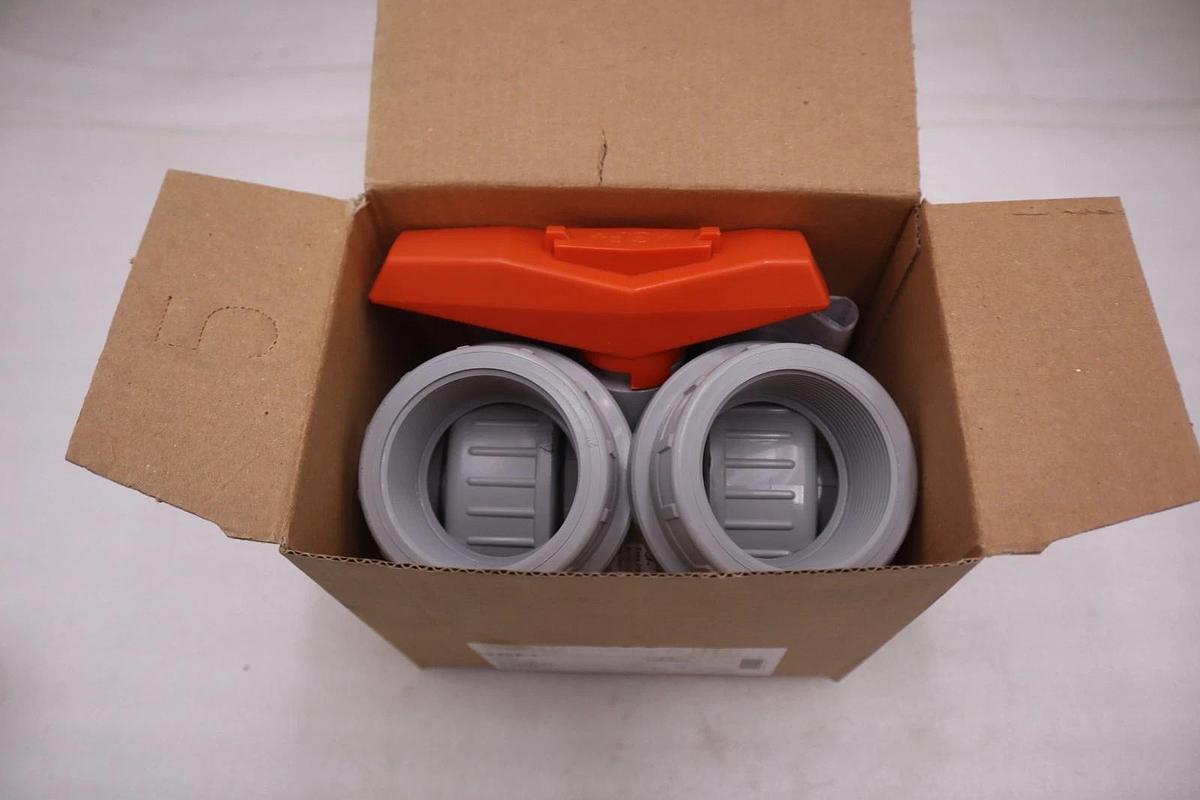 Used NEW OPEN BOX Gf Piping Systems 163375007 2" Socket Cpvc Ball Valve STK GF1006