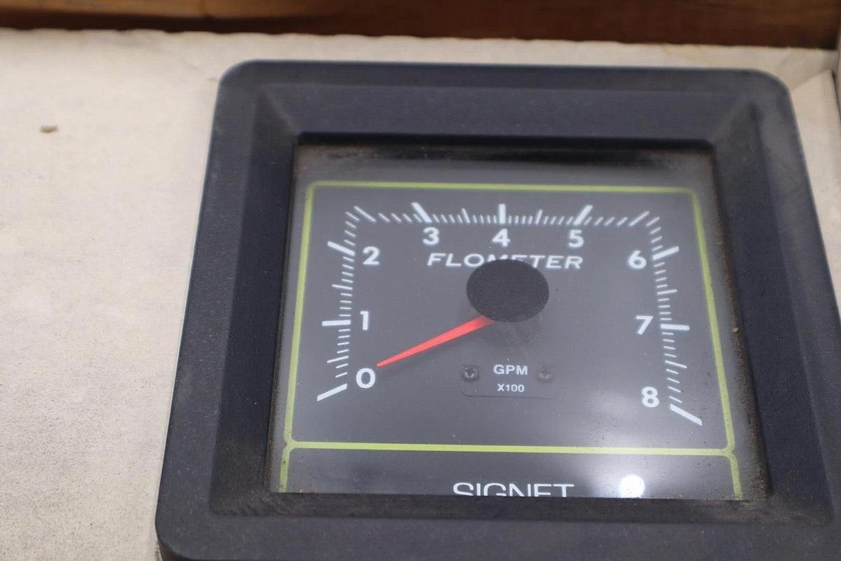 BRAND NEW SIGNET SCIENTIFIC P58440 FLOWMETER STOCK 2355