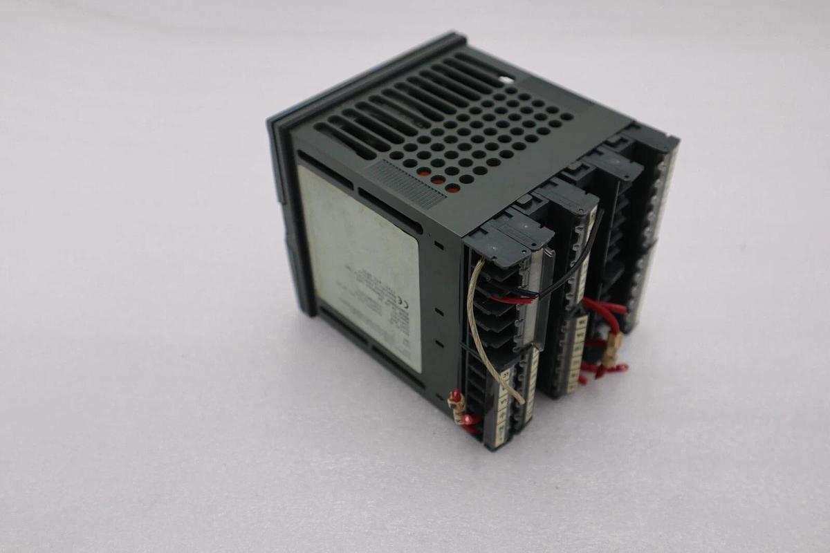 Used EUROTHERM 2204E TEMPERATURE CONTROLLER 2204E/VC/VH/RU/RW/XX/XX... STOCK K-397-D