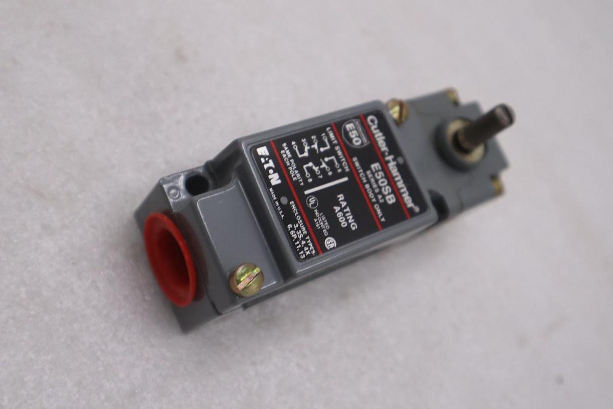 Used CUTLER HAMMER EATON CORPORATION E50SB / E50SB LIMIT SWITCH STOCK K1632A