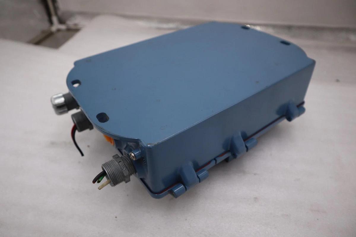 Used Rosemount 8712ESR1A1M4 Transmitter 2A 250V 50/60Hz - STOCK 3118CC