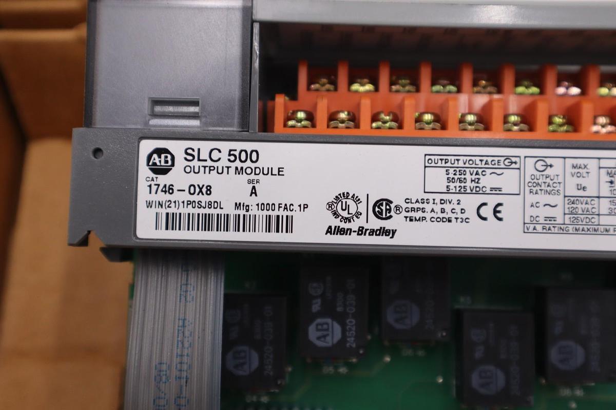 Used Allen-Bradley 1746-OX8 SLC 500 Output Module - NEW OPEN BOX  - STOCK 5194CC