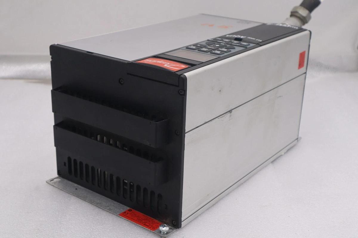 Used DANFOSS VLT TYPE 5008 176F0876 VFD DRIVE 7.5 HP STOCK 803A