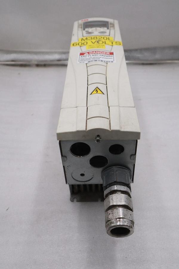 Used ASEA BROWN BOVERI ACS550-U1-09A0-6 / ACS550U109A06 - STOCK GF361