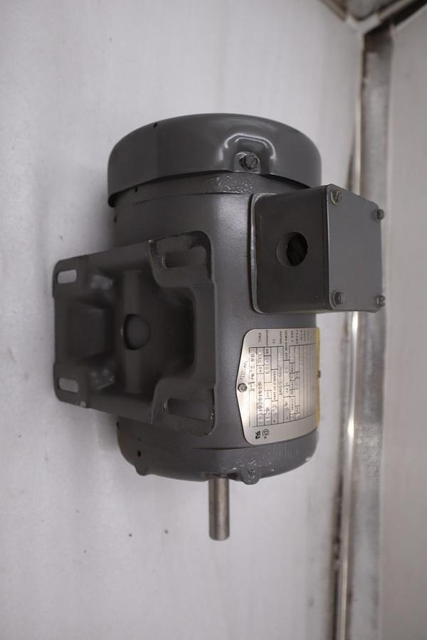 Used Baldor 3-Phase 1/2 HP Motor Cat No. M8001 56 Frame 1725 RPM STOCK M-24CC