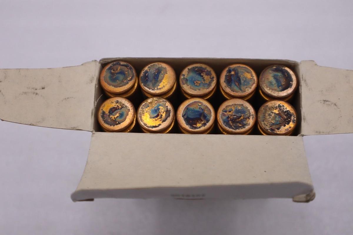 BOX OF 10 Bussmann Fusetron FRS-R-8/10 Dual Element Time Delay Fuse - STK 5841A