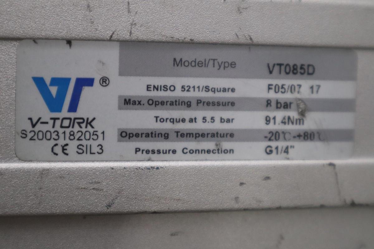 Used V-TORK VT085D Actuator w/ Javic SS Ball Valve & Lock NEW VALVE STOCK M-21CC
